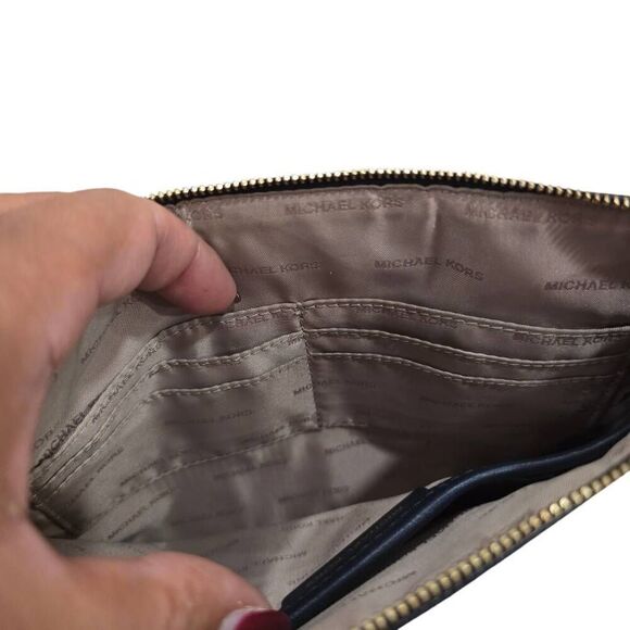 Michael Kors Wristlet Bag Women's Large Black White Gingham Designer‎ Zip Pouch - Picture 8 of 9